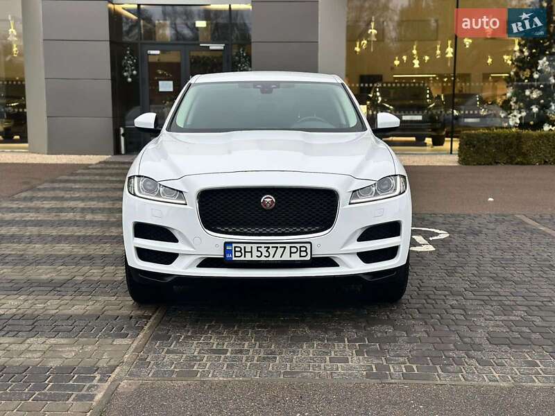 Внедорожник / Кроссовер Jaguar F-Pace 2020 в 
