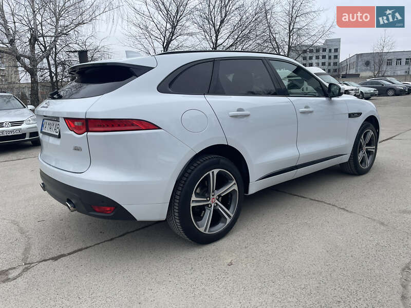 Позашляховик / Кросовер Jaguar F-Pace 2016 в Новодністровську