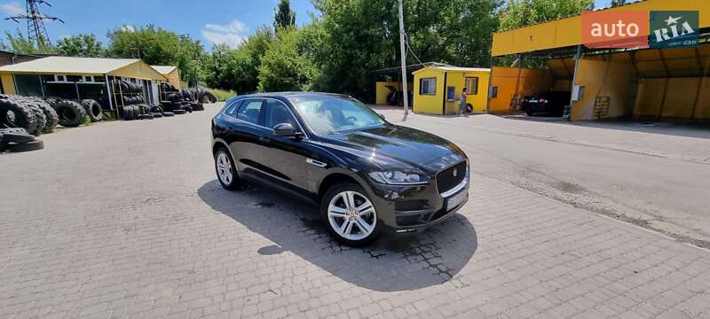 Jaguar F-Pace 2017