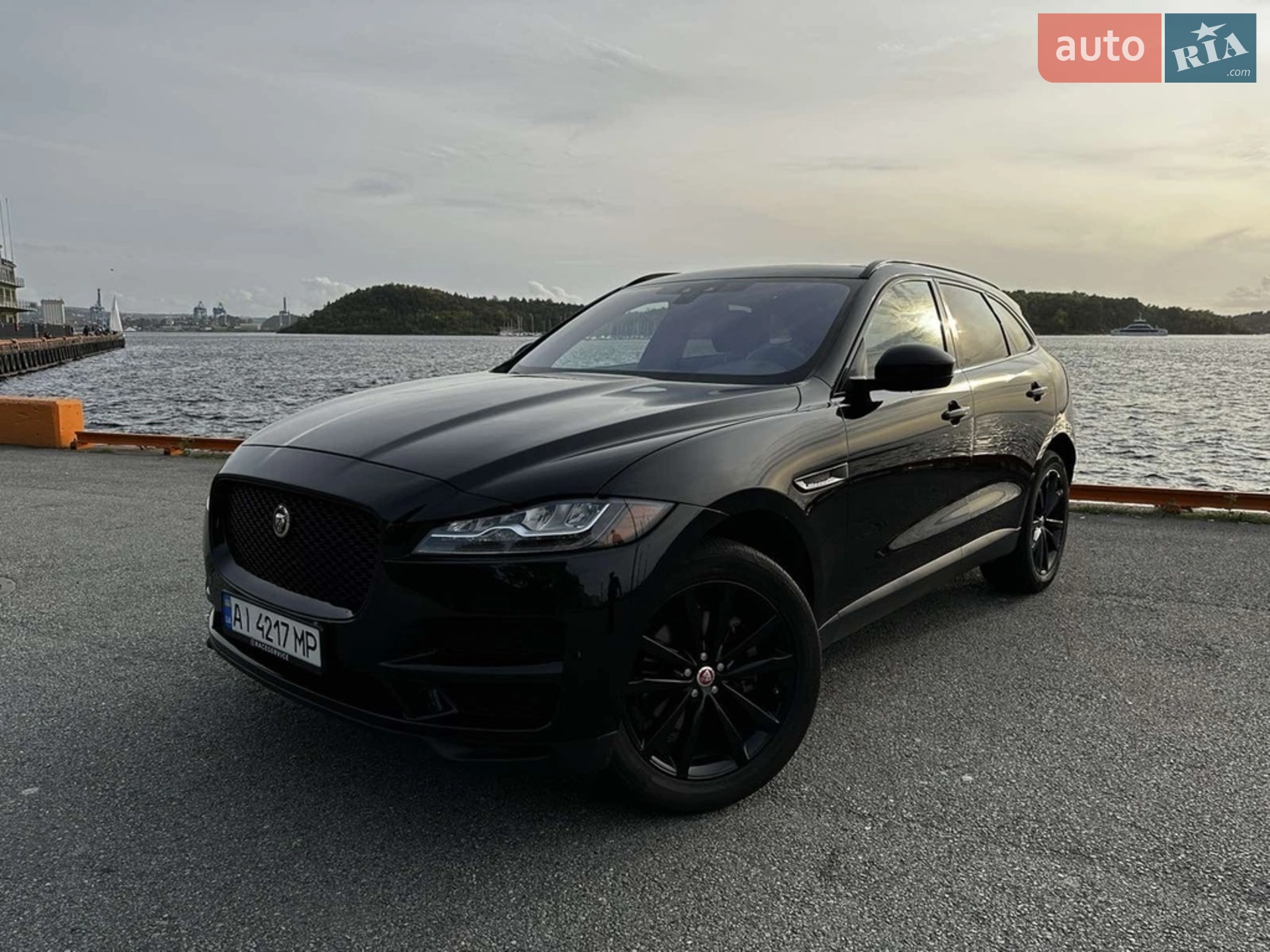 2016 Jaguar F-Pace - мініатюра 18