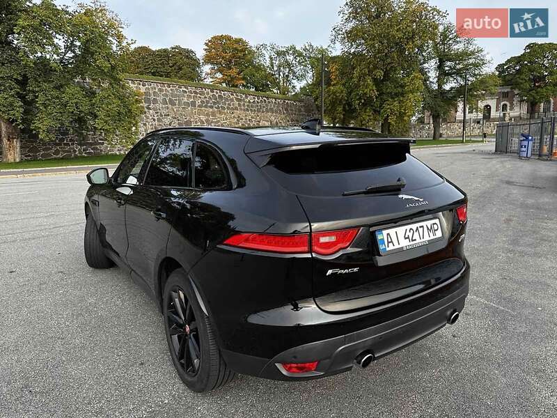 Позашляховик / Кросовер Jaguar F-Pace 2016 в Києві