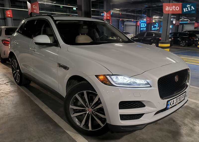 Внедорожник / Кроссовер Jaguar F-Pace 2017 в 