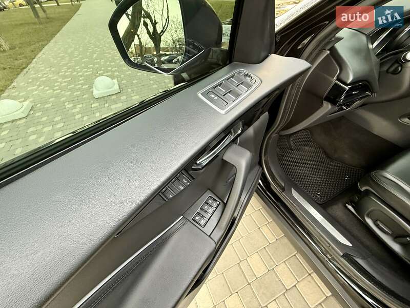 Позашляховик / Кросовер Jaguar F-Pace 2016 в Одесі фото 22 Позашляховик / Кросовер Jaguar F-Pace 2016 в Одесі