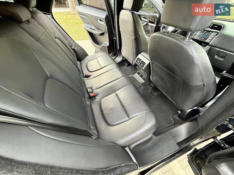 Позашляховик / Кросовер Jaguar F-Pace 2016 в Одесі фото 38 Позашляховик / Кросовер Jaguar F-Pace 2016 в Одесі