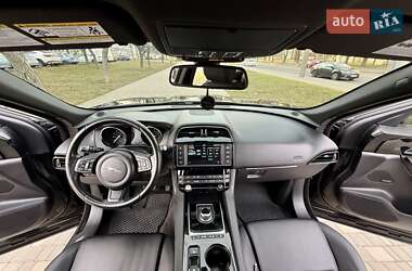 Внедорожник / Кроссовер Jaguar F-Pace 2016 в 