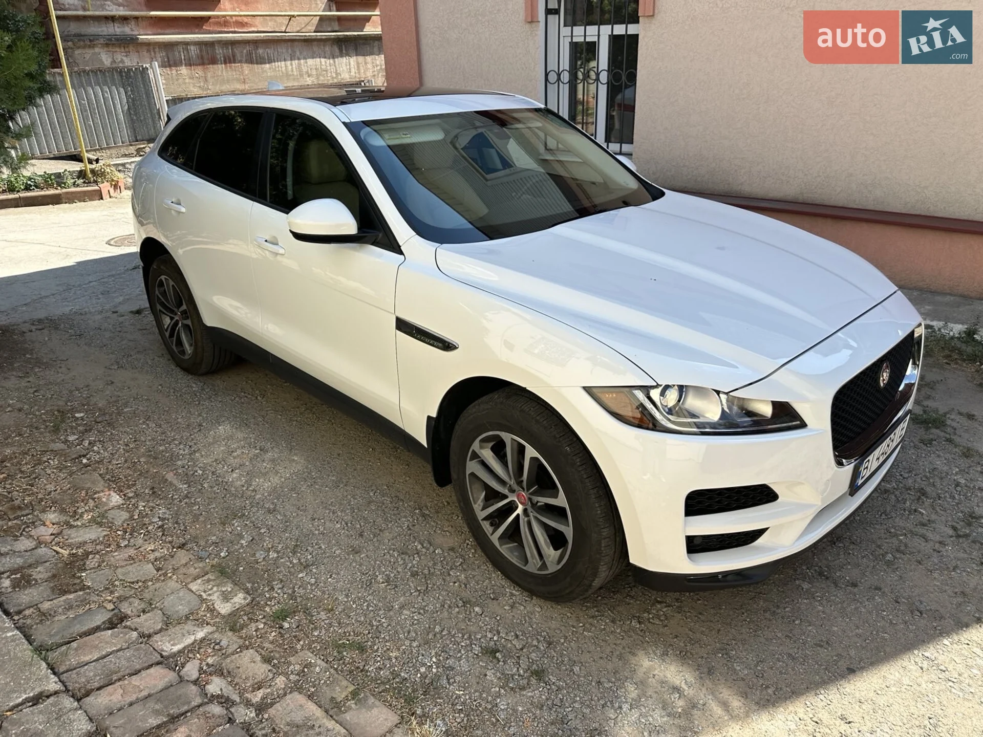 Jaguar F-Pace 2017 VIN SADCJ2FX0JA274633 фото оголошення 4 з 20