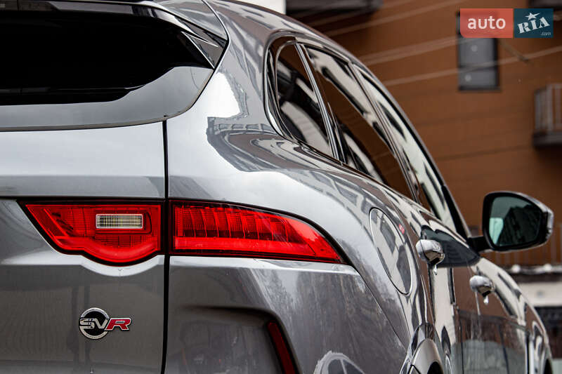Позашляховик / Кросовер Jaguar F-Pace 2019 в Львові