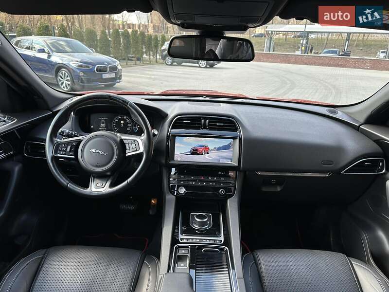Внедорожник / Кроссовер Jaguar F-Pace 2017 в Хмельницком фото 9 Внедорожник / Кроссовер Jaguar F-Pace 2017 в Хмельницком