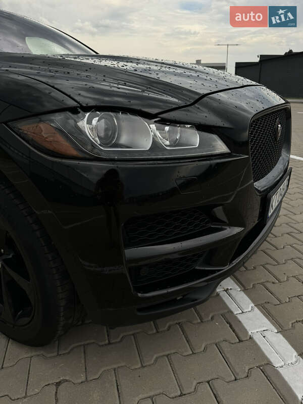 Внедорожник / Кроссовер Jaguar F-Pace 2016 в Ивано-Франковске
