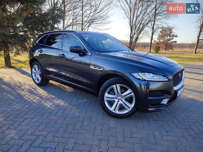 Внедорожник / Кроссовер Jaguar F-Pace 2017 в Ивано-Франковске