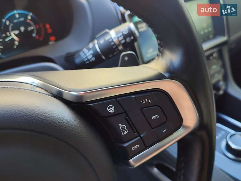 Внедорожник / Кроссовер Jaguar F-Pace 2017 в Ивано-Франковске