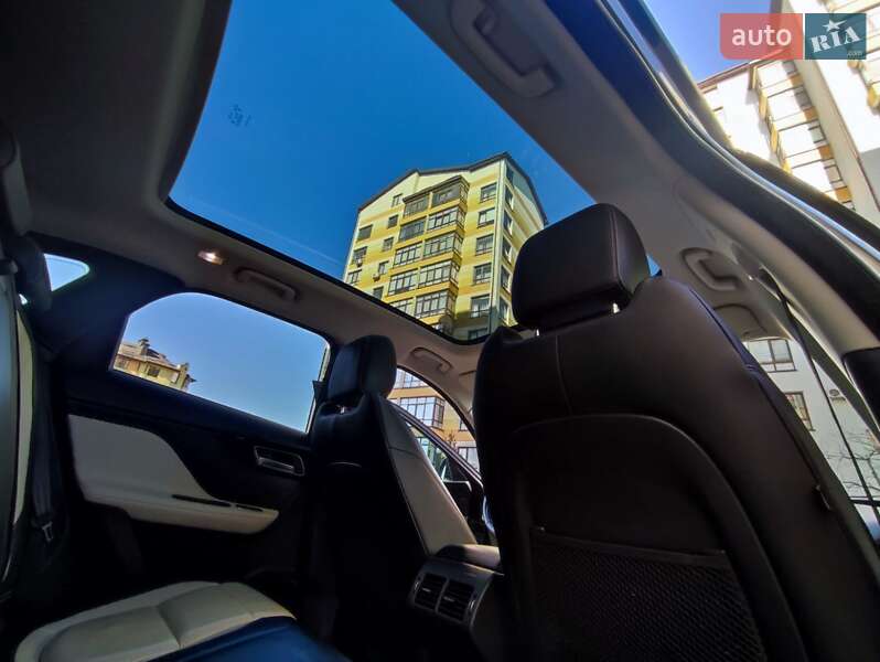 Внедорожник / Кроссовер Jaguar F-Pace 2017 в Ивано-Франковске