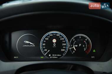 Внедорожник / Кроссовер Jaguar F-Pace 2015 в 