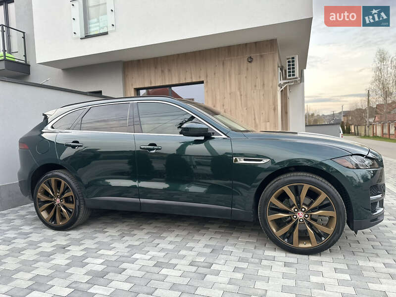 Позашляховик / Кросовер Jaguar F-Pace 2017 в 