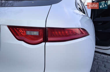 Позашляховик / Кросовер Jaguar F-Pace 2016 в 