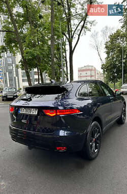 Позашляховик / Кросовер Jaguar F-Pace 2017 в 