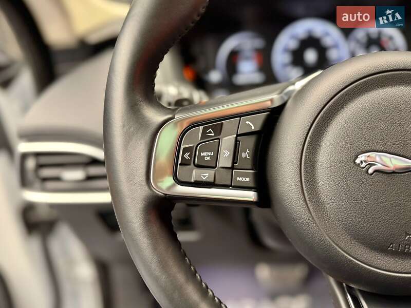 Позашляховик / Кросовер Jaguar F-Pace 2017 в Києві фото 41 Позашляховик / Кросовер Jaguar F-Pace 2017 в Києві
