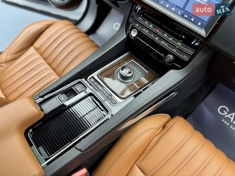 Позашляховик / Кросовер Jaguar F-Pace 2017 в Києві фото 72 Позашляховик / Кросовер Jaguar F-Pace 2017 в Києві