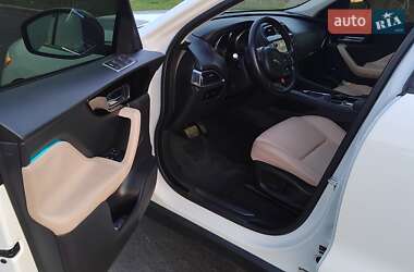 Позашляховик / Кросовер Jaguar F-Pace 2018 в Дніпрі