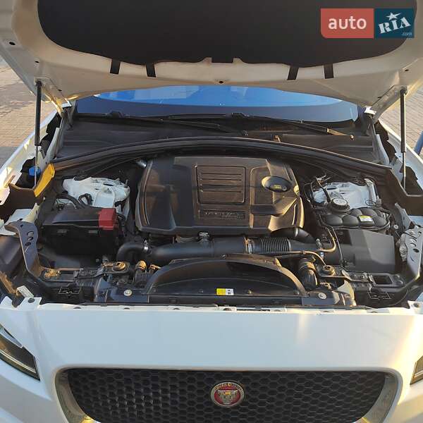 Позашляховик / Кросовер Jaguar F-Pace 2018 в Дніпрі