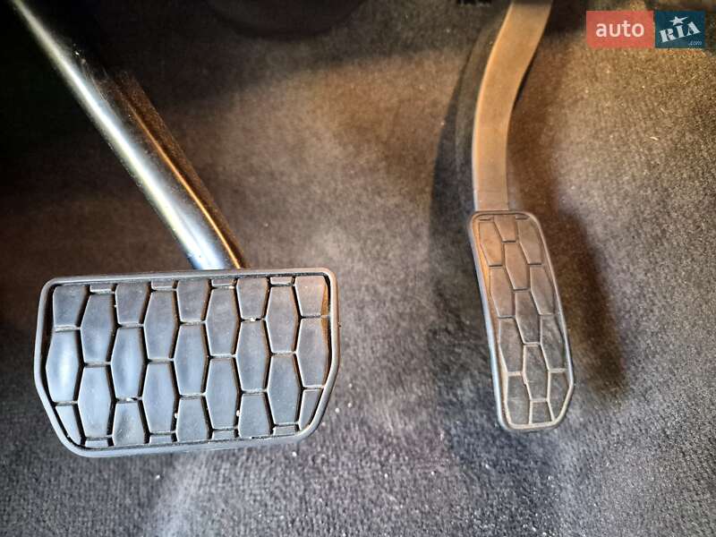 Внедорожник / Кроссовер Jaguar F-Pace 2017 в Киеве