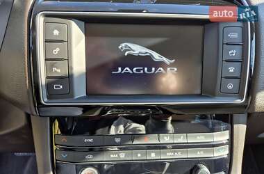Внедорожник / Кроссовер Jaguar F-Pace 2017 в 