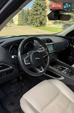 Позашляховик / Кросовер Jaguar F-Pace 2019 в 