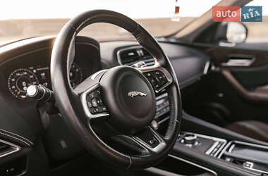 Внедорожник / Кроссовер Jaguar F-Pace 2019 в 