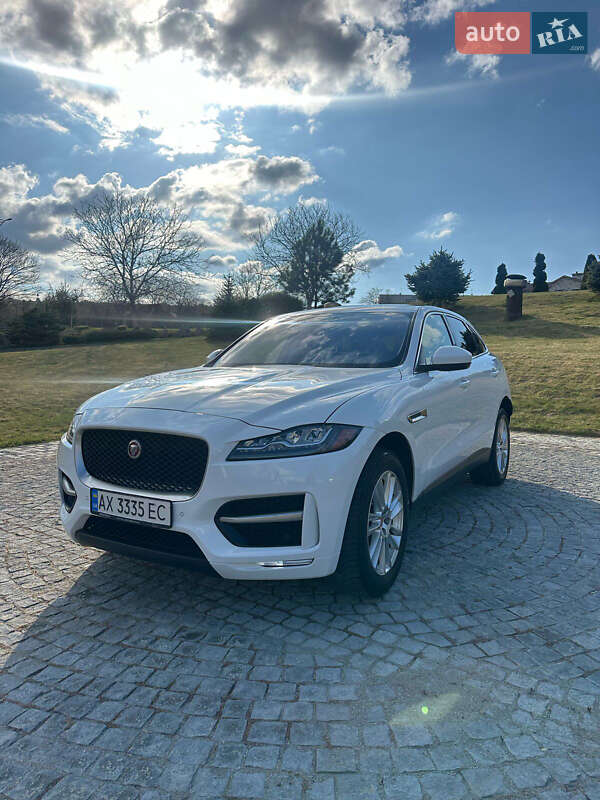 Jaguar F-Pace 2016