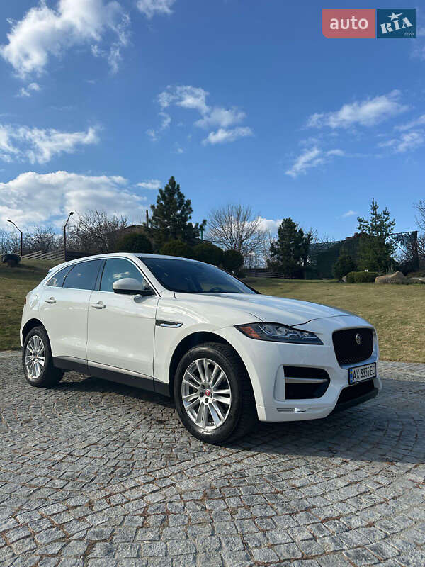 Внедорожник / Кроссовер Jaguar F-Pace 2016 в Киеве