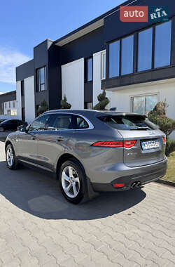Позашляховик / Кросовер Jaguar F-Pace 2019 в 