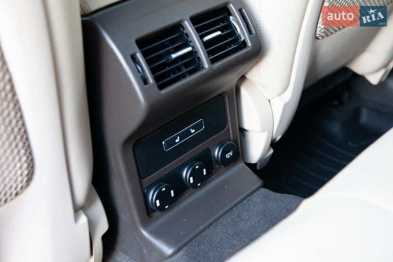 Внедорожник / Кроссовер Jaguar F-Pace 2016 в Киеве фото 31 Внедорожник / Кроссовер Jaguar F-Pace 2016 в Киеве