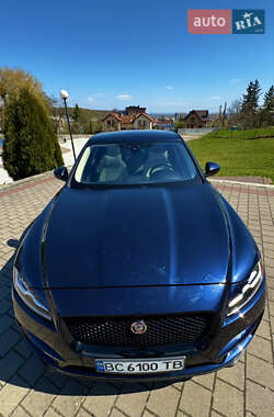 Позашляховик / Кросовер Jaguar F-Pace 2017 в 