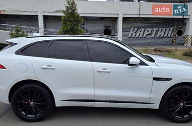 Внедорожник / Кроссовер Jaguar F-Pace 2017 в 