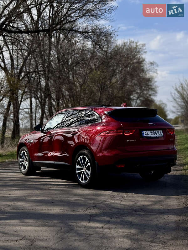 Внедорожник / Кроссовер Jaguar F-Pace 2017 в 