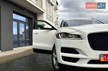 Позашляховик / Кросовер Jaguar F-Pace 2017 в 