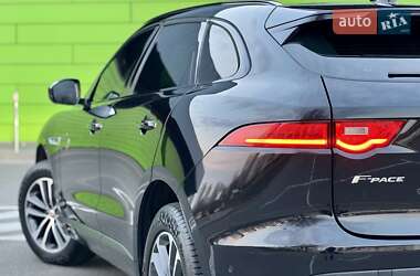 Позашляховик / Кросовер Jaguar F-Pace 2019 в 