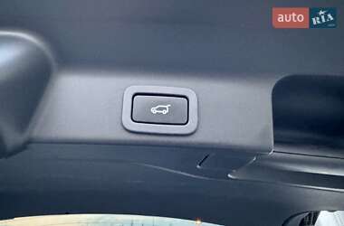 Позашляховик / Кросовер Jaguar F-Pace 2019 в 