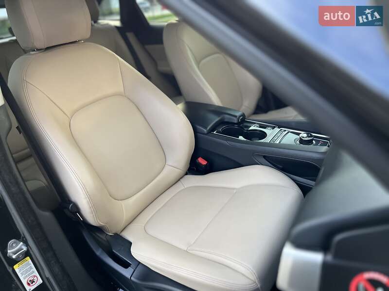 Внедорожник / Кроссовер Jaguar F-Pace 2016 в Ужгороде