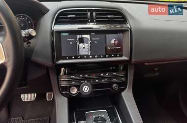 Позашляховик / Кросовер Jaguar F-Pace 2018 в 