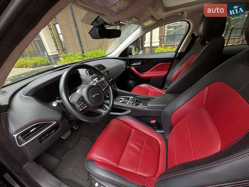 Внедорожник / Кроссовер Jaguar F-Pace 2018 в Киеве