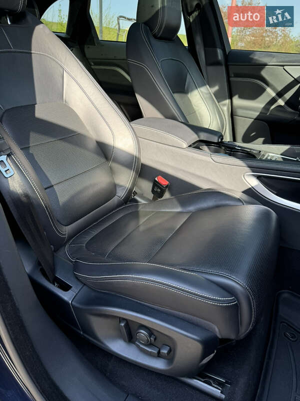 Позашляховик / Кросовер Jaguar F-Pace 2017 в Харкові