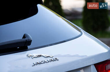 Позашляховик / Кросовер Jaguar F-Pace 2017 в 