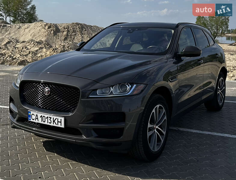 Внедорожник / Кроссовер Jaguar F-Pace 2016 в Черкассах