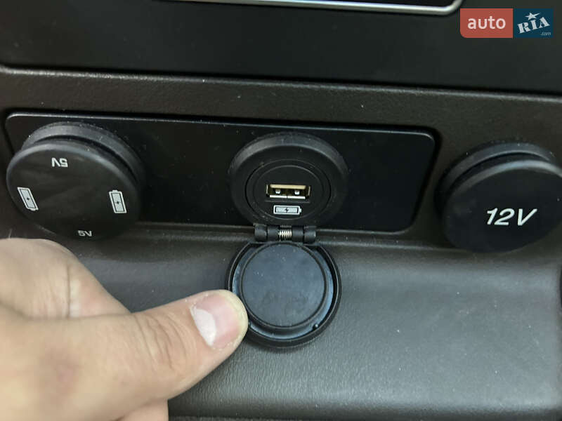 Внедорожник / Кроссовер Jaguar F-Pace 2016 в Стрые фото 16 Внедорожник / Кроссовер Jaguar F-Pace 2016 в Стрые