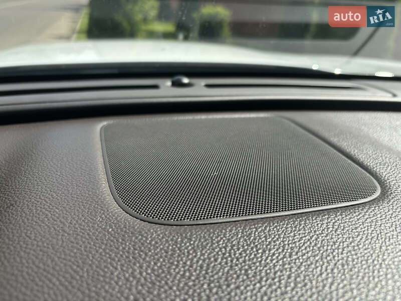 Внедорожник / Кроссовер Jaguar F-Pace 2016 в Стрые фото 52 Внедорожник / Кроссовер Jaguar F-Pace 2016 в Стрые