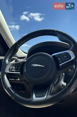 Внедорожник / Кроссовер Jaguar F-Pace 2017 в Киеве