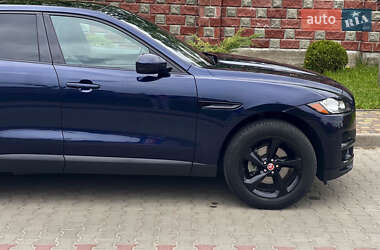Позашляховик / Кросовер Jaguar F-Pace 2019 в 