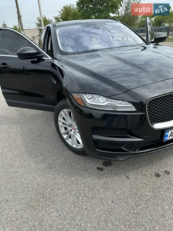 Внедорожник / Кроссовер Jaguar F-Pace 2016 в 