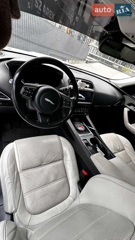 Позашляховик / Кросовер Jaguar F-Pace 2016 в Львові фото 15 Позашляховик / Кросовер Jaguar F-Pace 2016 в Львові